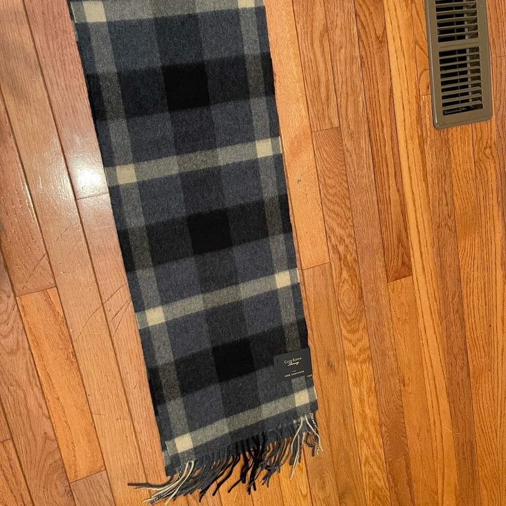 New w tags Men’s Club Room Luxury 100% cashmere scarf - Picture 4 of 7